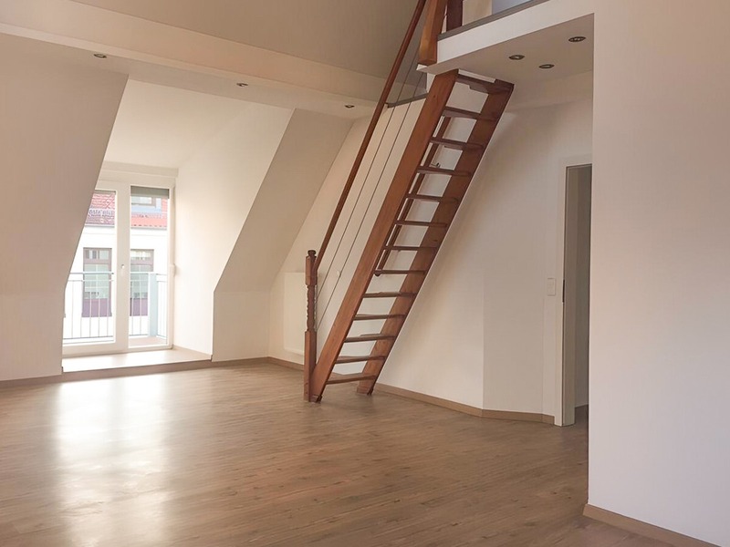 Charmante 3-Zimmer-Galeriewohnung mit Balkon in Augsburg-Oberhausen - Bild 5