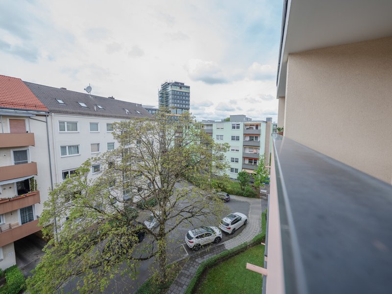 Sonniges Appartement mit großem Balkon – Aufzug – Küche – neues Bad in St. Johannis - Bild 5