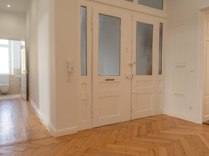 Stilvolle Eleganz in historischer Architektur – Erstbezug nach luxuriöser Kernsanierung - Bild 13