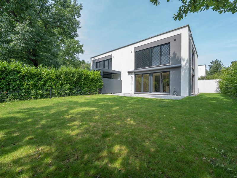 Moderne Doppelhaushälfte in Nürnberg-Weiherhaus zu vermieten - Bild 2