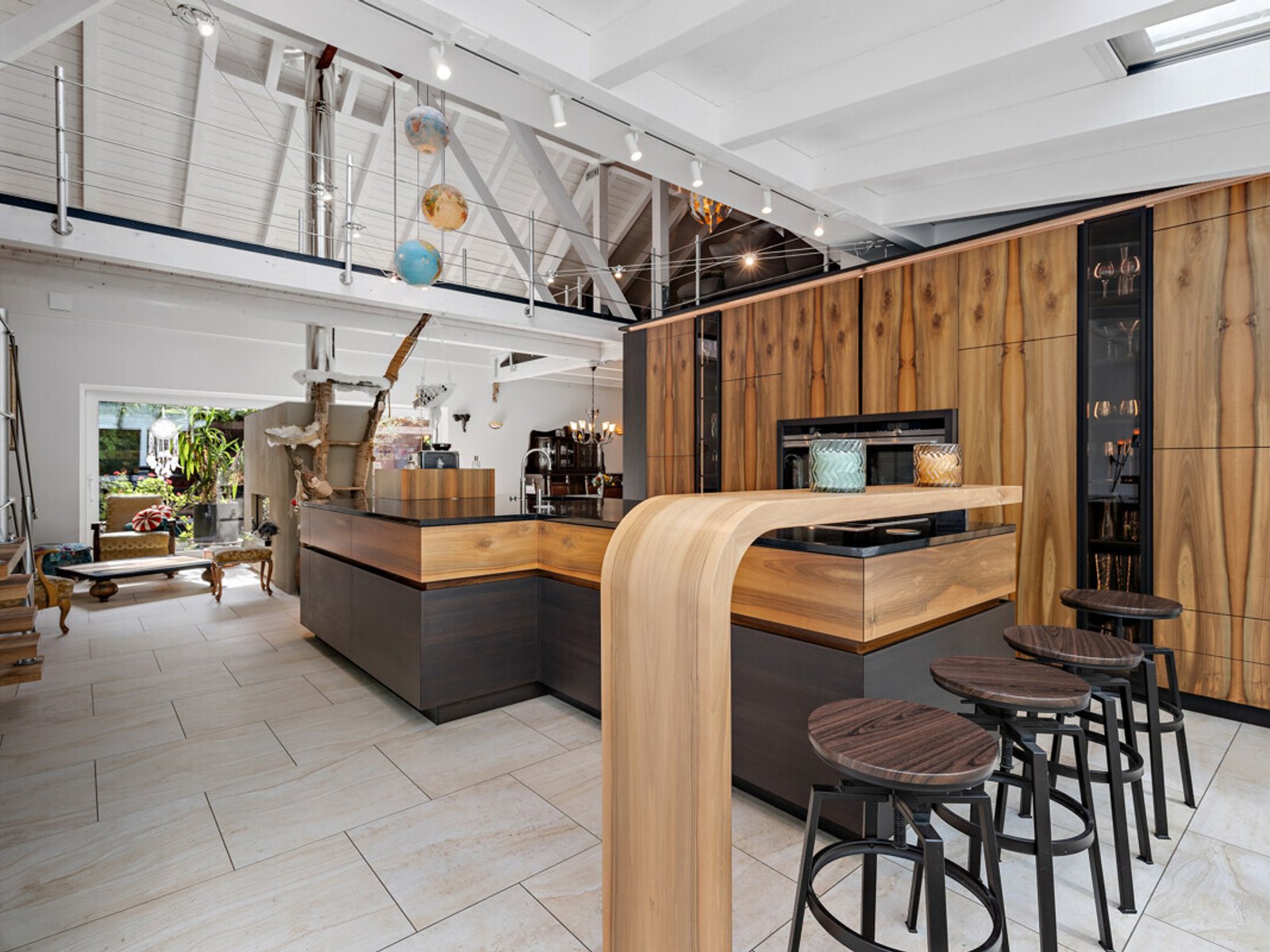 Exklusive Villa auf einzigartigem Grundstück in Affing