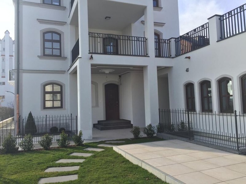 Exklusive Erdgeschosswohnung mit großer Terrasse und eigenem Garten in Dillingen zu vermieten - Bild 13