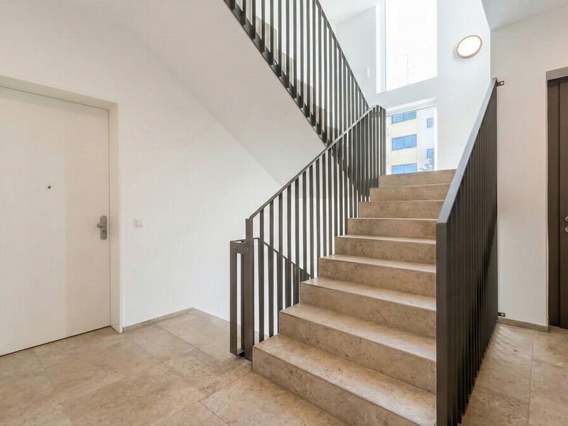 Neubau: Moderne & Lichtdurchflutete Gewerbefläche im Zentrum von Leitershofen zu vermieten - Bild 2