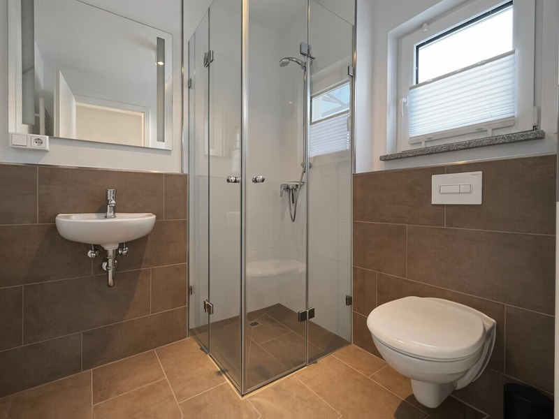 Großzügiges Reihenmittelhaus mit Garten in Schwaig-Behringersdorf zu vermieten - Neuwertig! - Bild 5