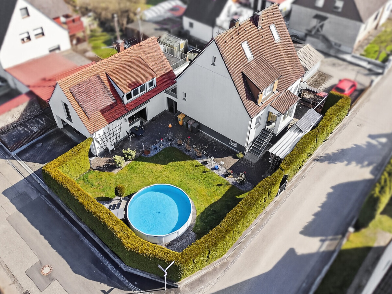 Einfamilienhaus mit Einliegerwohnung in Augsburg-Lechhausen