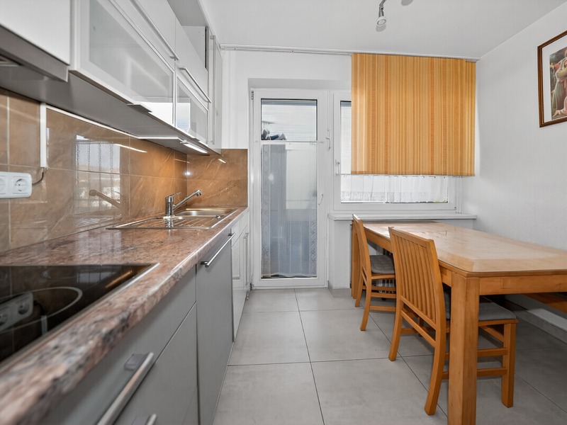 5-Zimmer-Wohnung mit zwei Balkonen und Münsterblick in Neu-Ulm - Bild 4