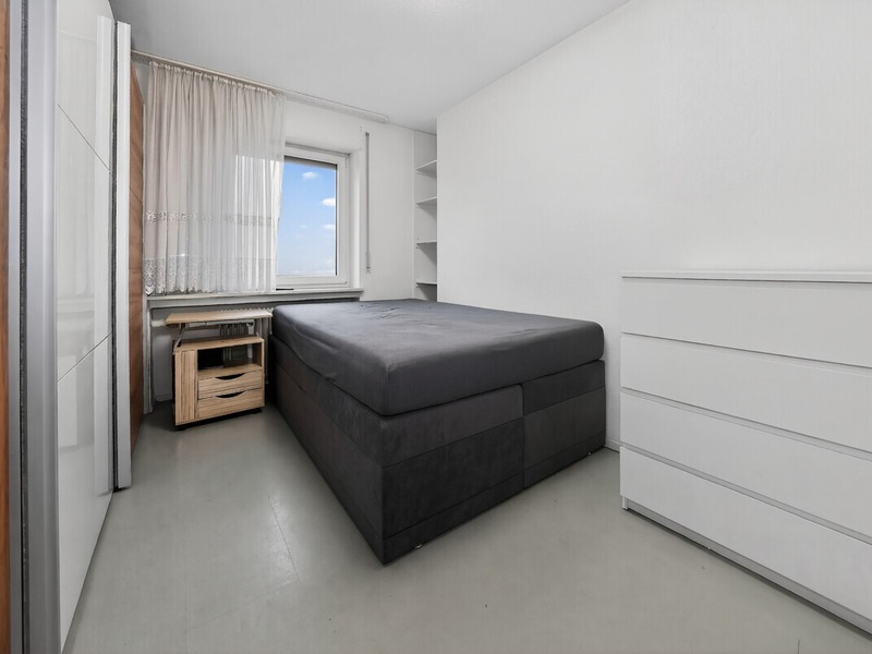 5-Zimmer-Wohnung mit zwei Balkonen und Münsterblick in Neu-Ulm - Bild 8
