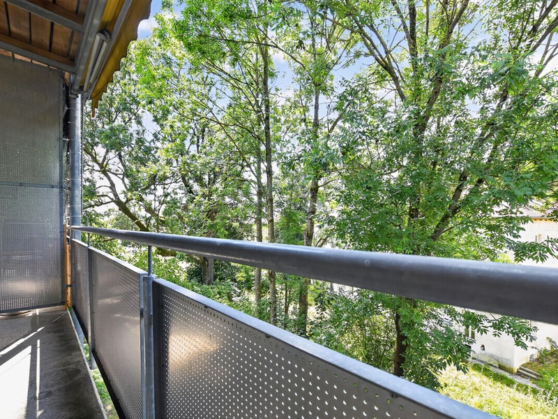 Helles Einzimmerapartment mit Loggia und Blick ins Grüne - Bild 11
