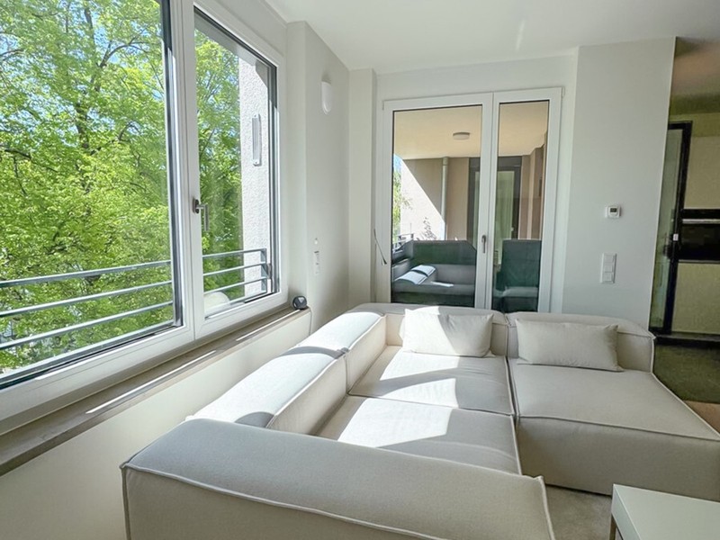 Großzügige 4-Zimmer-Wohnung mit Loggia im Antonsviertel - Bild 3
