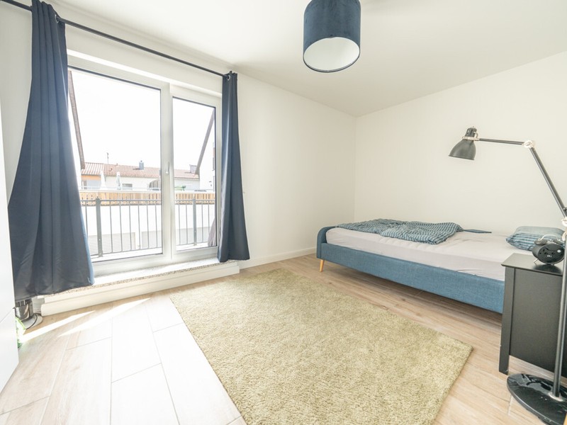 Neuwertige 3 Zimmer Wohnung mit Küche und Dachterrasse in Kissing zu vermieten - Bild 5