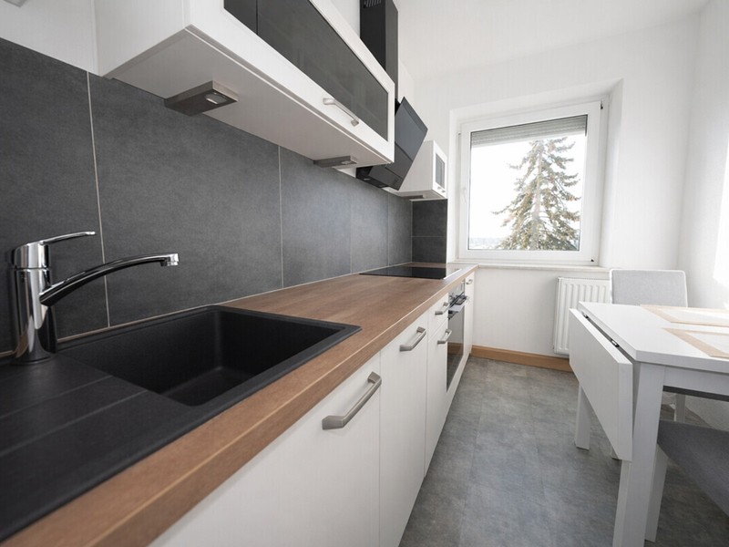 3 Zimmerwohnung mit Einbauküche - Zentrumsnah - Bild 2