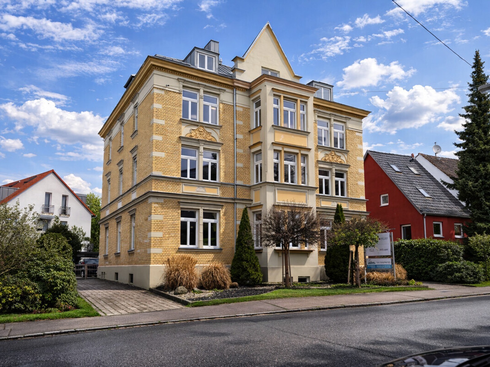 Repräsentative Bürofläche mit guter Anbindung